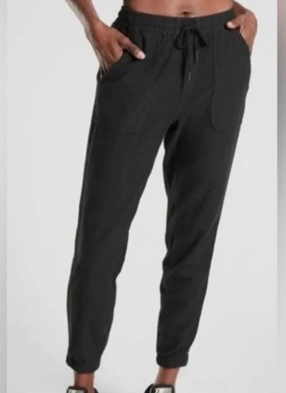 Athleta Farallon Jogger Black Med Comfy Cozy Athleisure